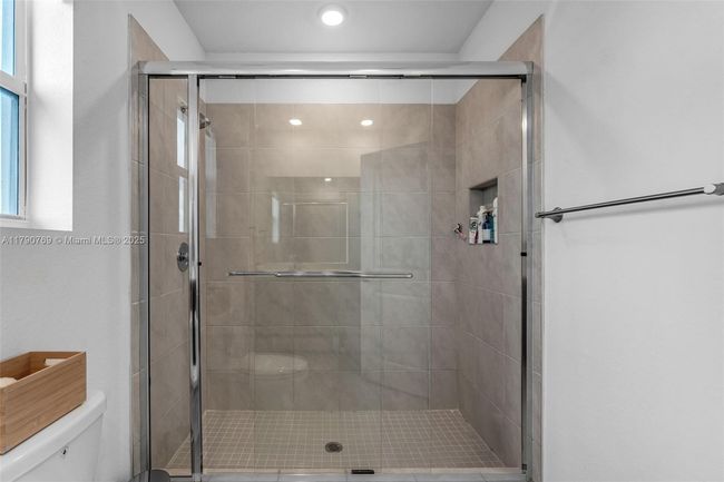 809 Se 16 Th Ct, Townhouse with 3 bedrooms, 3 bathrooms and null parking in Homestead FL | Image 24