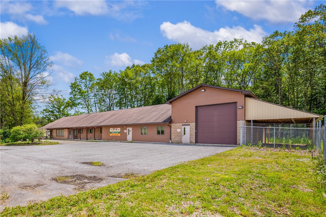 7665 Lincoln Hwy, Central City, PA 15926