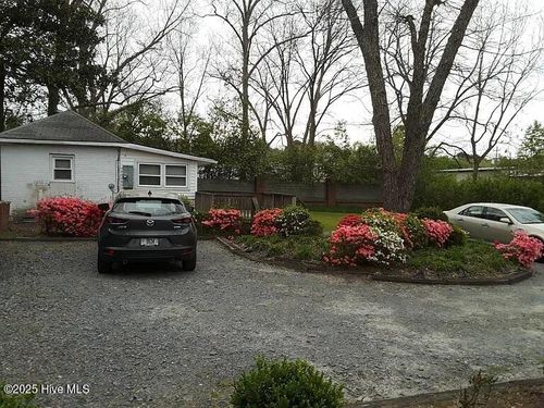 g-206 N Poplar St, Aberdeen, NC, 28315-2812 | Card Image