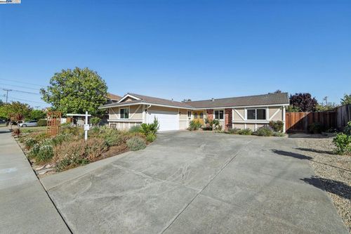 137 Cassandra Pl, San Ramon, CA, 94583-3722 | Card Image