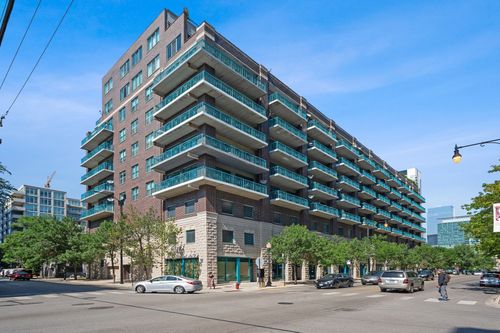 6c-920 W Madison St, Chicago, IL, 60607-2714 | Card Image