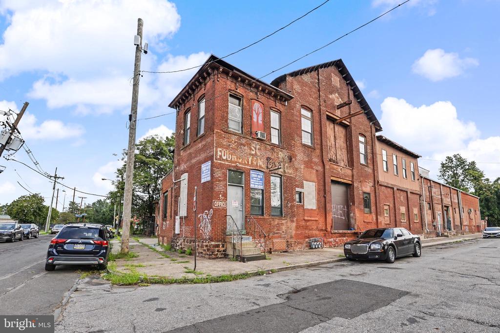 Commercial Lease in TRENTON