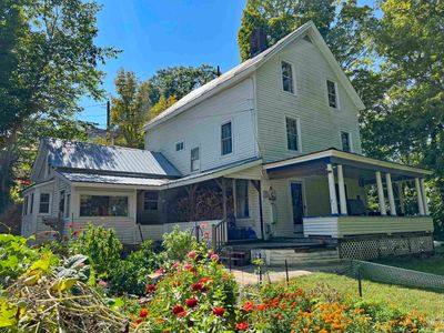 140 Washington Street, House other with 4 bedrooms, 2 bathrooms and null parking in Brattleboro VT | Image 1