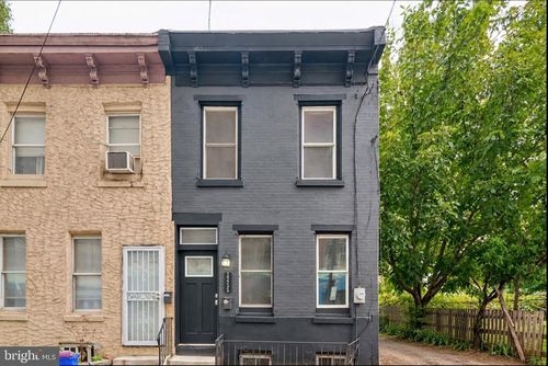 2255 N Waterloo St, PHILADELPHIA, PA, 19133-3743 | Card Image