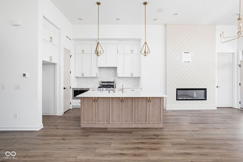 1674 Solebar Way, Westfield, IN, 46074-1157 | Card Image