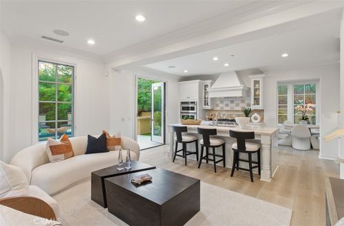 5 Secret Vw, Newport Coast, CA, 92657-1636 | Card Image