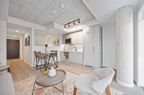 505-689 The Queensway, Etobicoke, ON, M8Y0C8 | Card Image