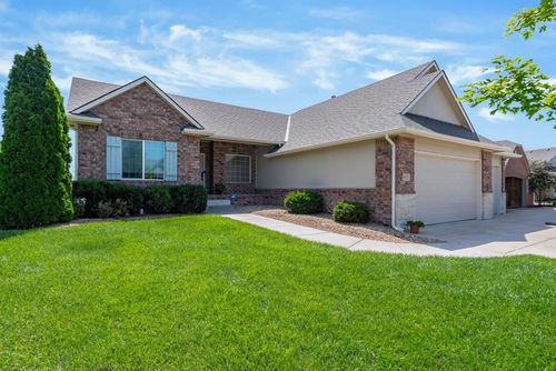 812 N Fairoaks Pl, Andover, KS, 67002 | Card Image