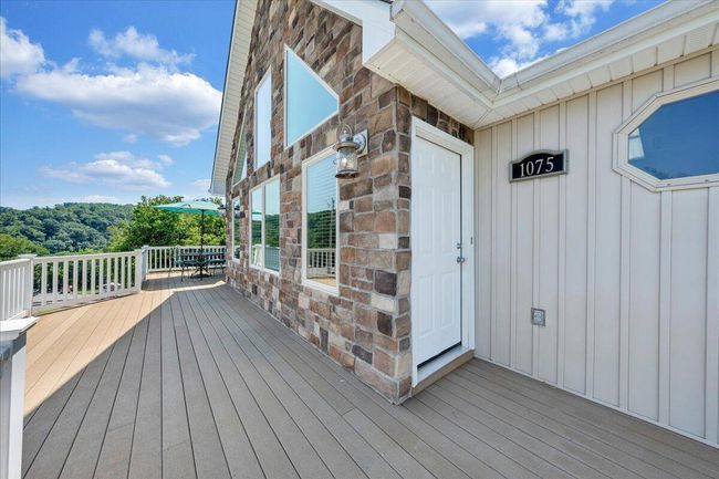 Front Door area | Image 37