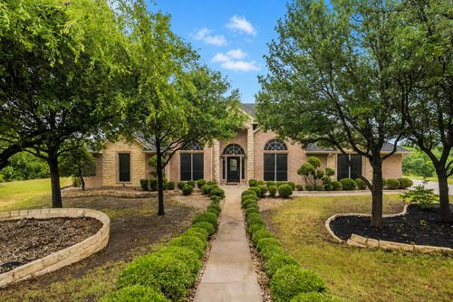 117 Danielle Dr, Hudson Oaks, TX, 76087-3621 | Card Image