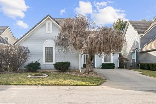 12204 Sagamore Rd, Leawood, KS, 66209-1260 | Card Image