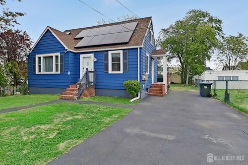811 Lincoln Ave, Burlington City, NJ, 08016-2401 | Card Image
