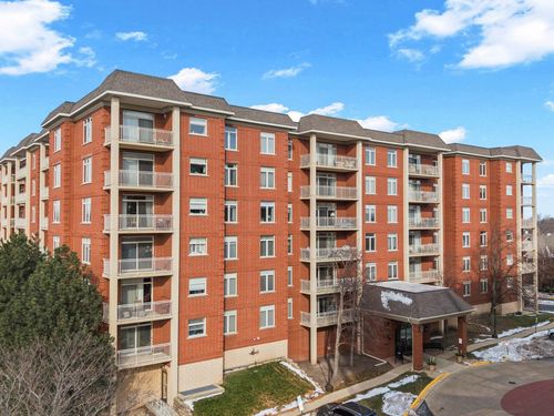 unit-314-8400 Callie Ave, Morton Grove, IL, 60053-5006 | Card Image
