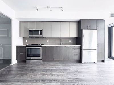 403 - 403 Church St, Condo with 2 bedrooms, 2 bathrooms and 1 parking in Toronto ON | Image 3