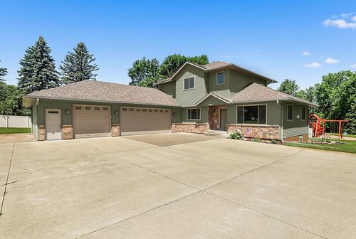 37785 Sunnyfield Cir, Avon, MN, 56310-8714 | Card Image