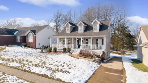 9609 Applewood Ct, Crestwood, KY, 40014-7552 | Card Image