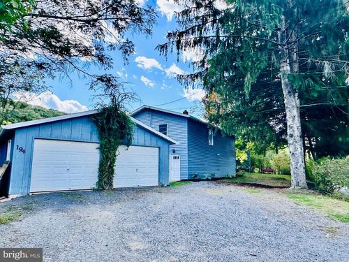 194 Shawver Lane, Pine Grove Mills, PA, 16868 | Card Image