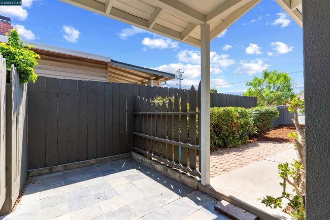 102 W 15 Th St, House other with 3 bedrooms, 2 bathrooms and 2 parking in Antioch CA | Image 24
