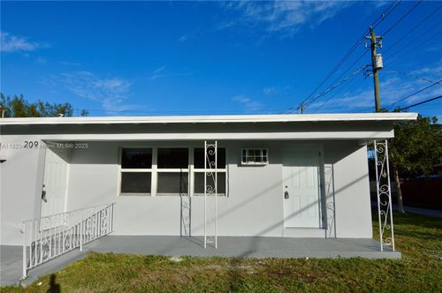 apt-3-209 Sw 14th St, Dania Beach, FL, 33004-4305 | Card Image
