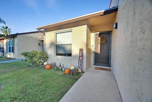 214 Palmetto Ct, Jupiter, FL, 33458-5520 | Card Image