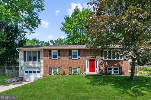 10004 Marguerita Ave, GLENN DALE, MD, 20769-9275 | Card Image