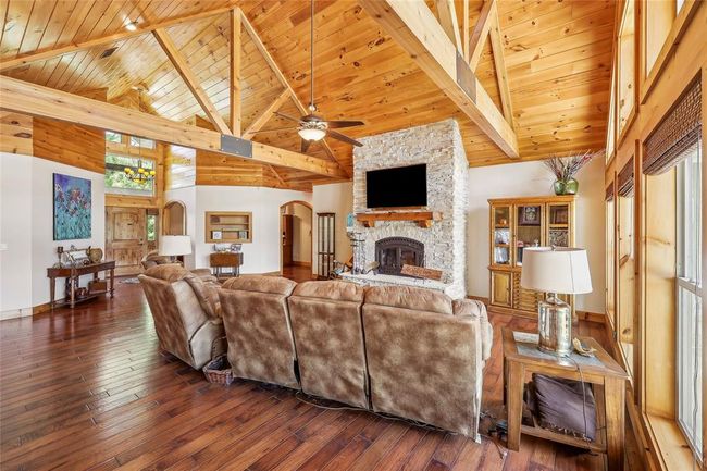 225 Mcgregor Dr, House other with 3 bedrooms, 4 bathrooms and null parking in Brookeland TX | Image 13