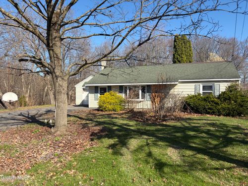 33 Wendell St, Ravena, NY, 12143-1116 | Card Image