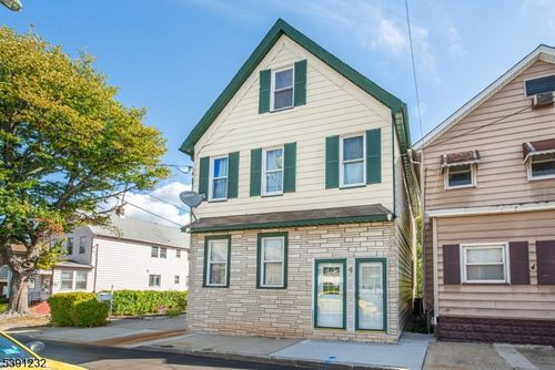 4 Leffert St, Carteret, NJ, 07008-3114 | Card Image