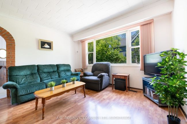 52 Charles St, House other with 4 bedrooms, 2 bathrooms and 3 parking in Port Colborne ON | Image 4