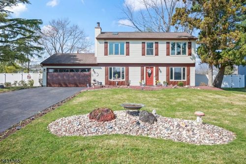 19 Plymouth Ln, Manalapan, NJ, 07726-4515 | Card Image