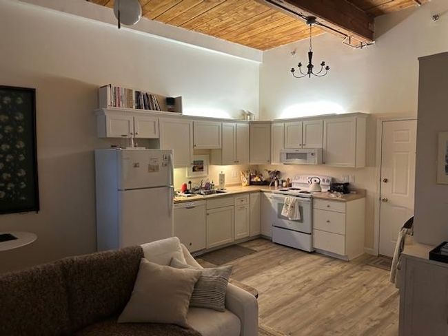 APT-110 - 156 Front St, Condo with 1 bedrooms, 1 bathrooms and null parking in Exeter NH | Image 4
