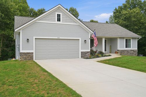 919 Armintrout Ridge Ct, Allegan, MI, 49010-9628 | Card Image
