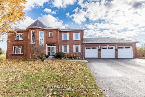 walkout-basement-20 Hawthorne Rd, Mono, ON, L9W6G7 | Card Image