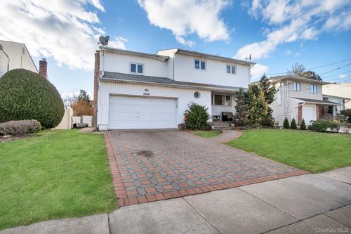 3486 Howard Blvd, Baldwin, NY, 11510-5155 | Card Image