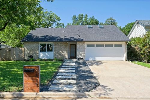 3415 Clarksburg Dr, Austin, TX, 78745-5840 | Card Image