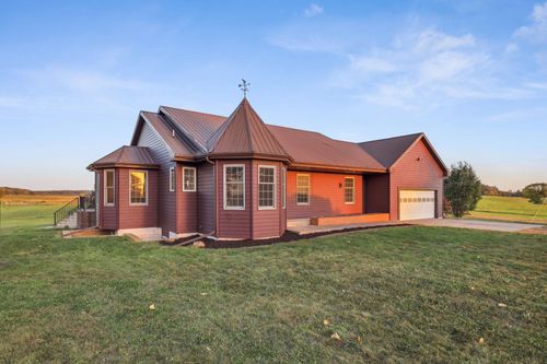 3084 Pokegama Lake Rd, Grasston, MN, 55030-3152 | Card Image