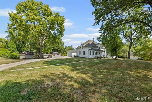 1 Schae Fries Dr, Swansea, IL, 62226-4258 | Card Image
