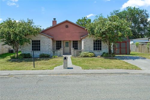 1205 Wyoming St, Alice, TX, 78332-3203 | Card Image
