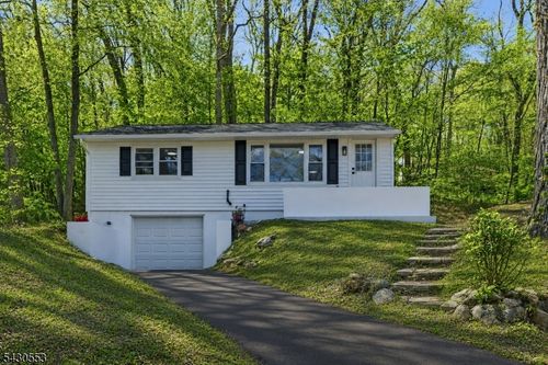45 W Shawnee Trl, Wharton, NJ, 07885-2944 | Card Image