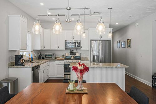 831-831 Ledgewood Way, Clinton, MA, 01510-3940 | Card Image