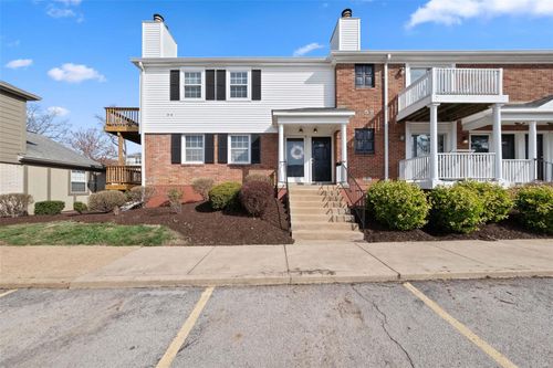 1421 Oriole Pl, Brentwood, MO, 63144-1126 | Card Image