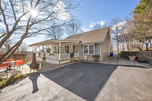 3600 Mammoth Cave Rd, Brownsville, KY, 42210-9536 | Card Image