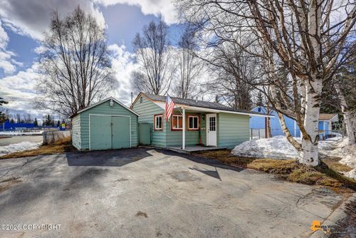 5708 Armstrong Ln, Anchorage, AK, 99504-2401 | Card Image