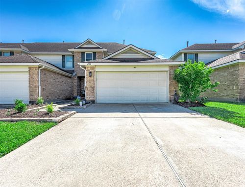 4502 Park Trail Ln, Pasadena, TX, 77505-4293 | Card Image