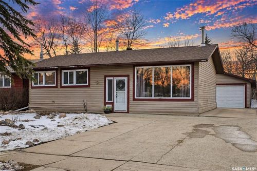 3312 Grant Rd, Regina, SK, S4S5H5 | Card Image