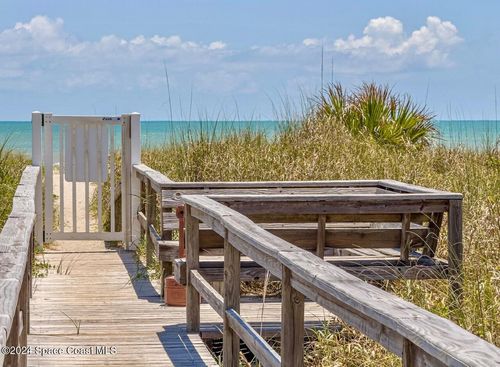 226-4800 Ocean Beach Blvd, Cocoa Beach, FL, 32931-5108 | Card Image