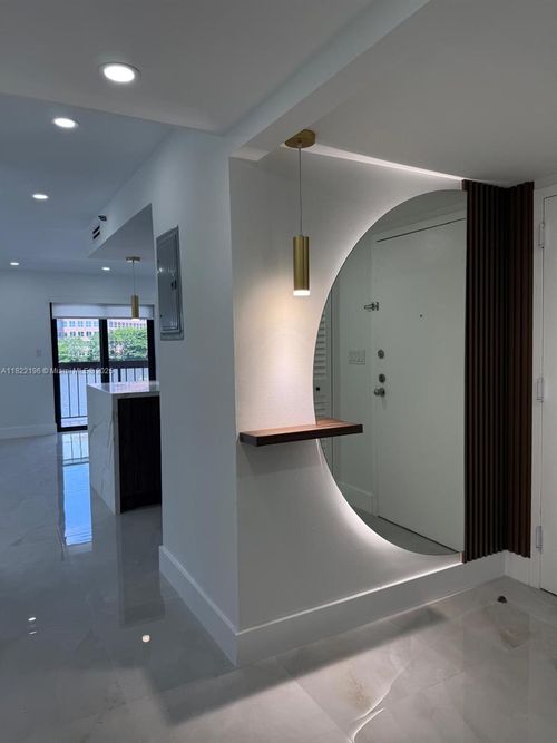 apt-218-5249 Nw 7th St, Miami, FL, 33126-3377 | Card Image