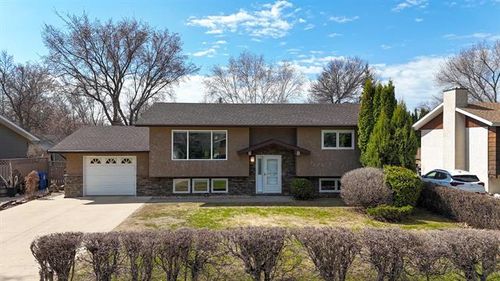 12 Park Dr, Swan River, MB, R0L1Z0 | Card Image