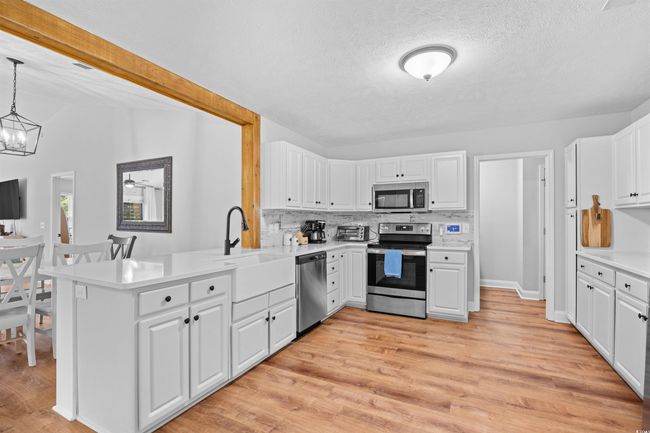 83 Reef Run Rd, House other with 3 bedrooms, 2 bathrooms and 4 parking in Pawleys Island SC | Image 8