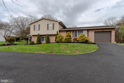 435-437 Easterly Parkway, STATE COLLEGE, PA, 16801 | Card Image